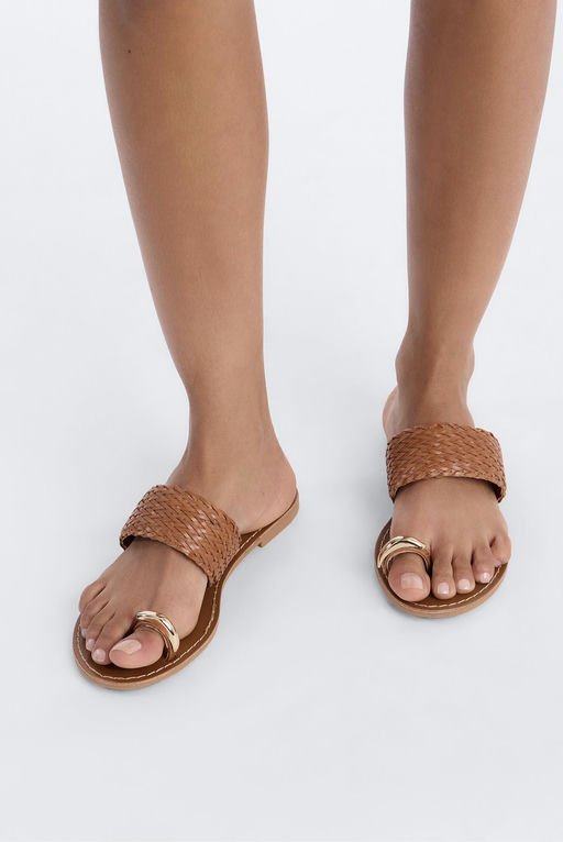 MC-0514 Huntington Beach Toe Ring Sandals - Tan