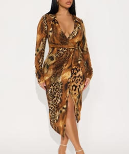 MC-0039 Huntress Long Sleeve Sweater Midi Dress - Brown/combo