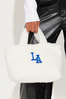 MC-0534 LA Muse Faux Fur Tote - Ivory